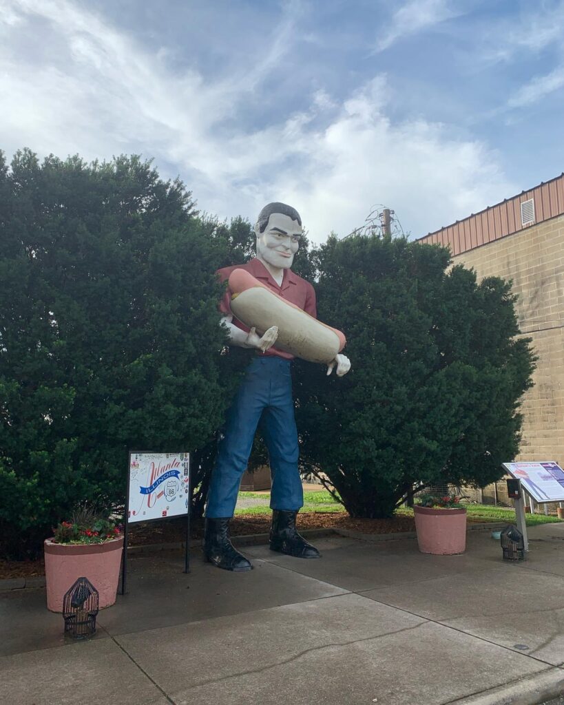 Route 66, Chicago to Springfield: the Hot Dog Muffler Man giant in Atlanta, IL