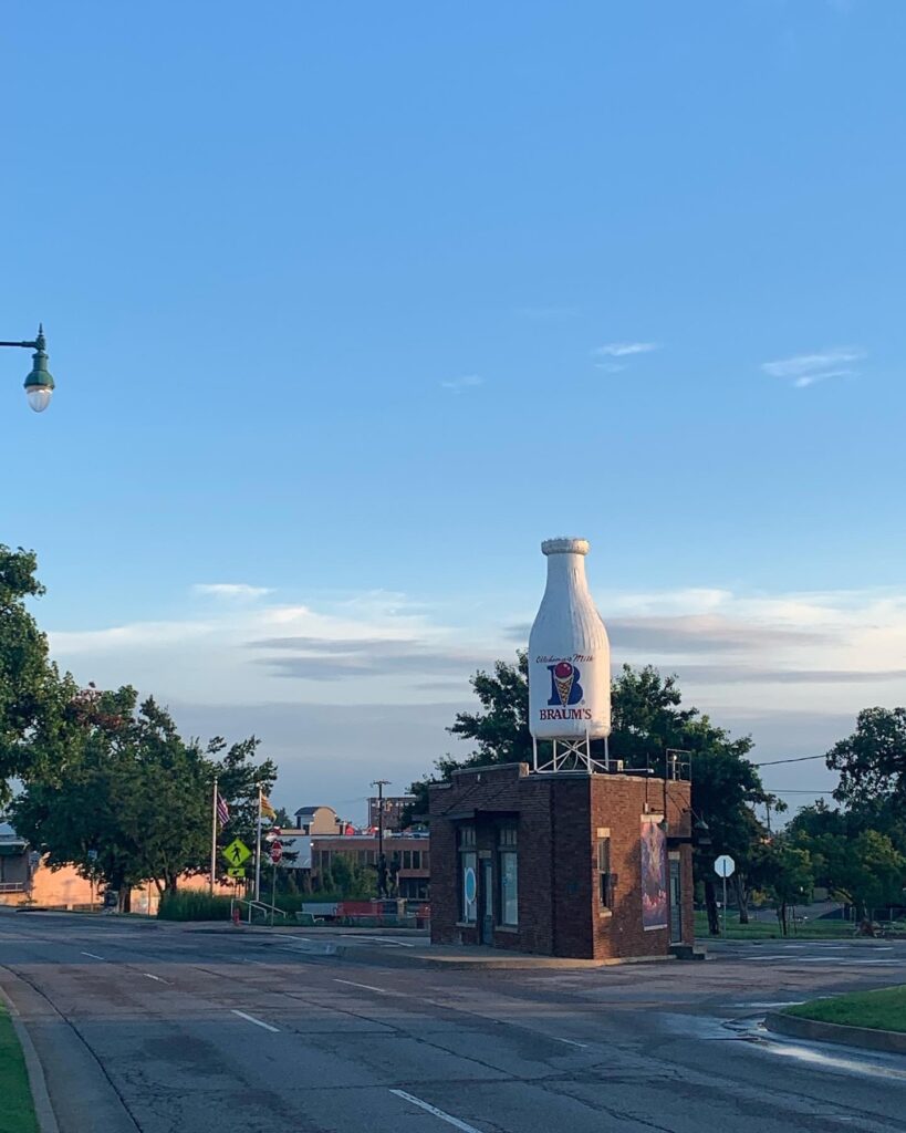 Driving the Historic Route 66: The Milk Bottle Grocery, Oklahoma City, 