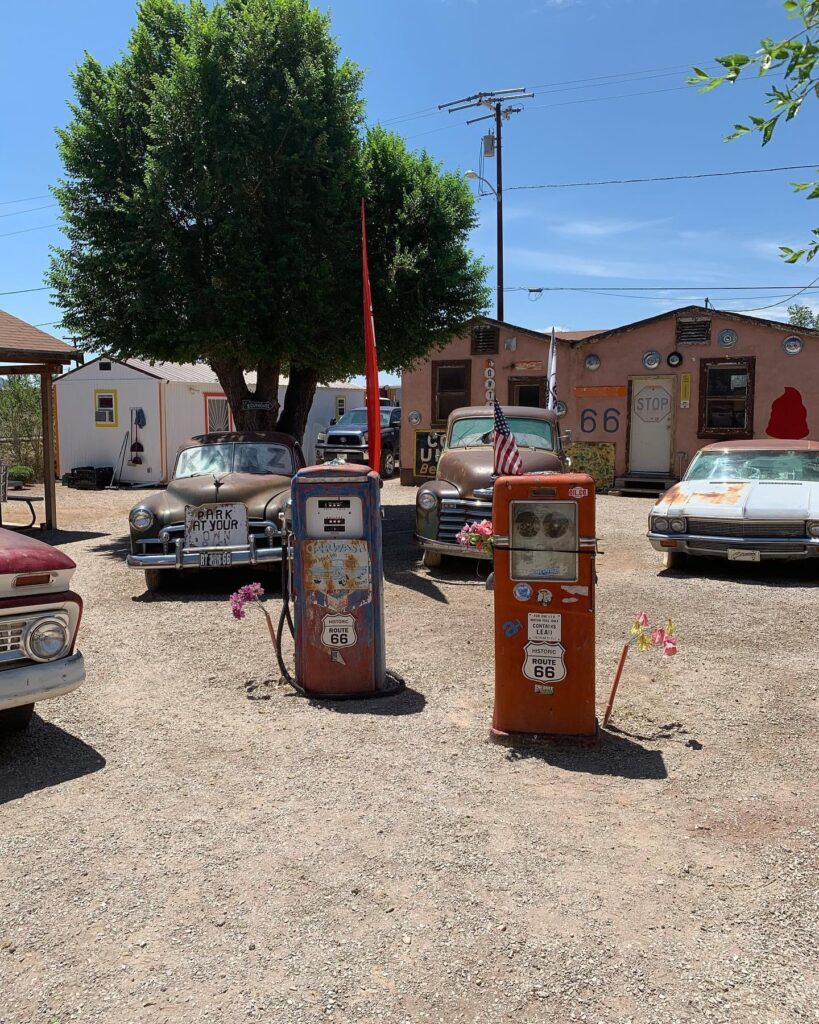 Route 66: Sedona to Kingman. Old gas station pumps and cars
